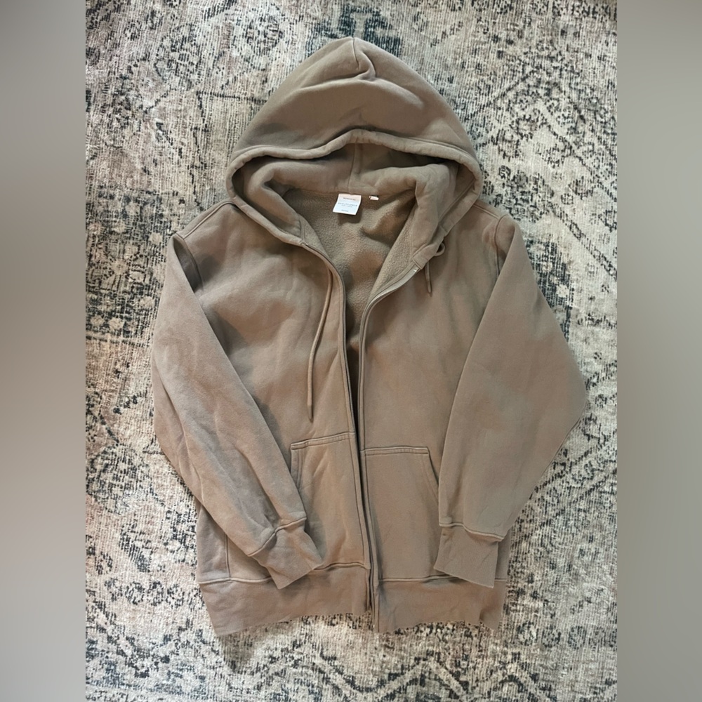 Aritzia Boyfriend Sweatfleece Hoodie